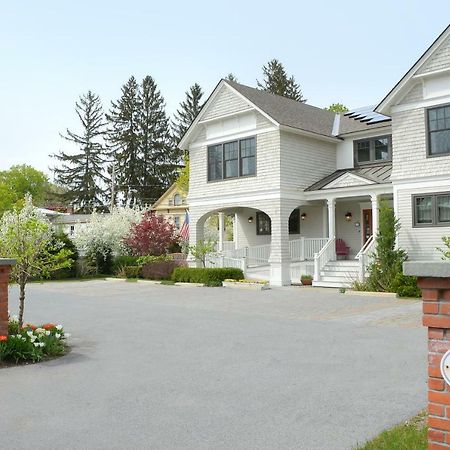 The Springwater Bed And Breakfast Saratoga Springs Eksteriør bilde