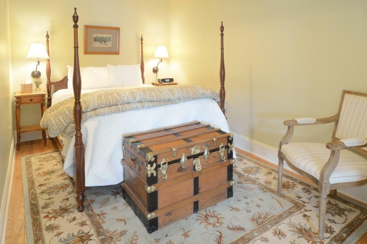 The Springwater Bed And Breakfast Saratoga Springs Eksteriør bilde