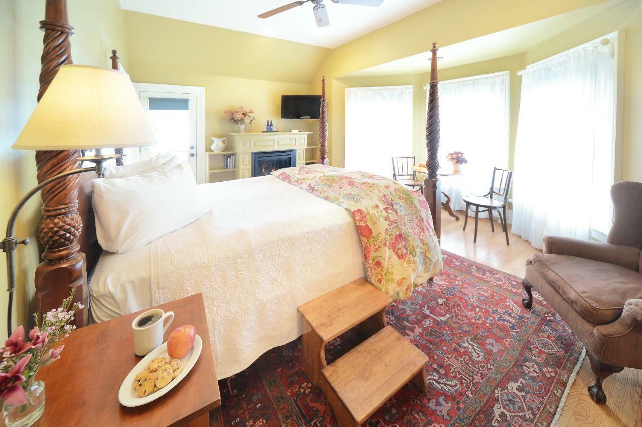 The Springwater Bed And Breakfast Saratoga Springs Eksteriør bilde