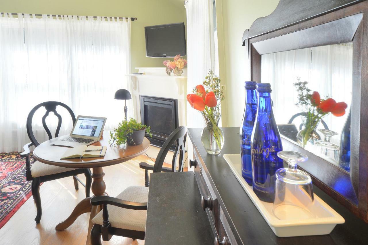 The Springwater Bed And Breakfast Saratoga Springs Eksteriør bilde