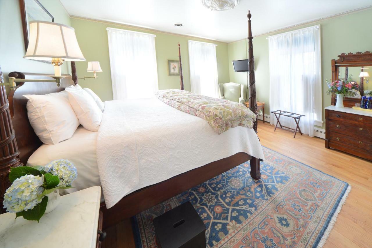 The Springwater Bed And Breakfast Saratoga Springs Eksteriør bilde