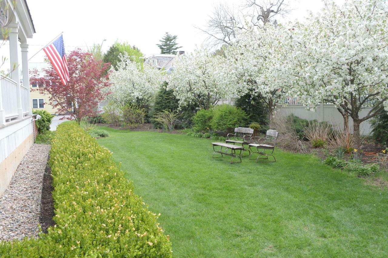 The Springwater Bed And Breakfast Saratoga Springs Eksteriør bilde