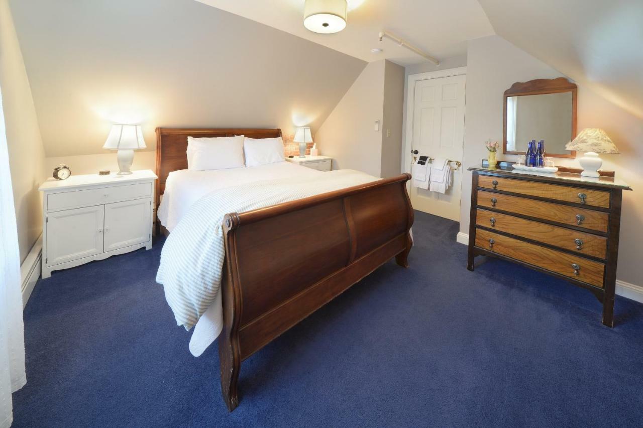 The Springwater Bed And Breakfast Saratoga Springs Eksteriør bilde