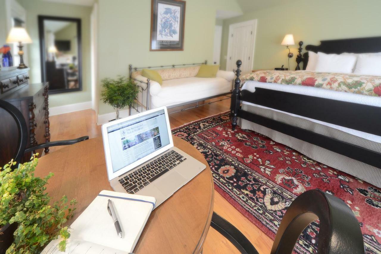 The Springwater Bed And Breakfast Saratoga Springs Eksteriør bilde