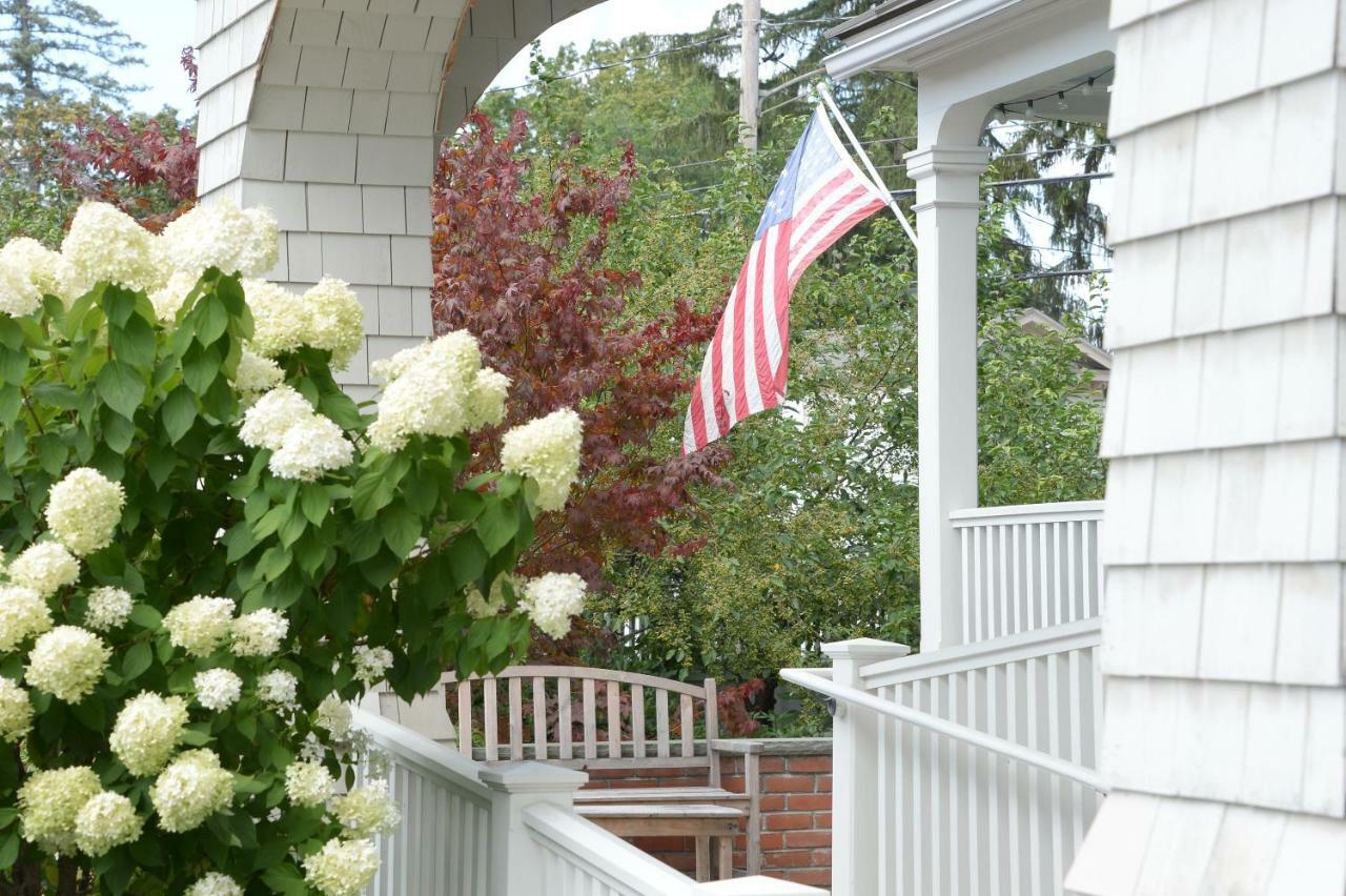The Springwater Bed And Breakfast Saratoga Springs Eksteriør bilde